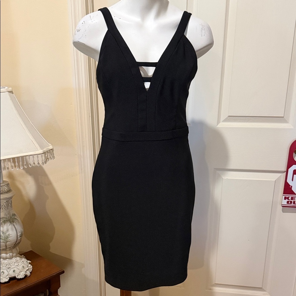Guess Black Strappy V-Neck Mini Dress. Lined. Sexy. Size 8
